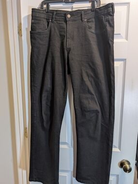 Barbell Apparel Men’s Relaxed Black Jeans